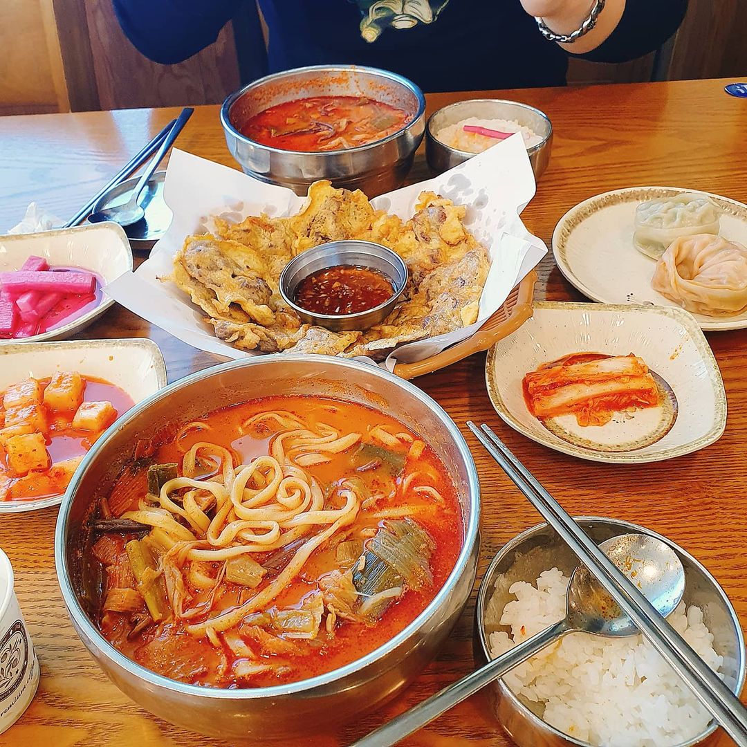 동동국수 육칼
